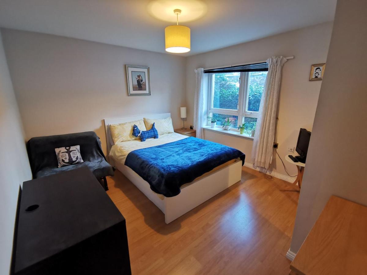 4-Bedroom Apartment Perfect For Families! 爱丁堡 外观 照片