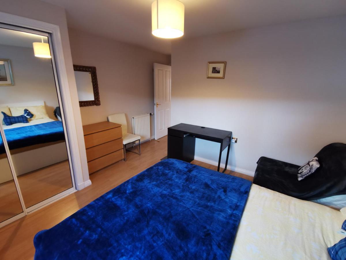 4-Bedroom Apartment Perfect For Families! 爱丁堡 外观 照片