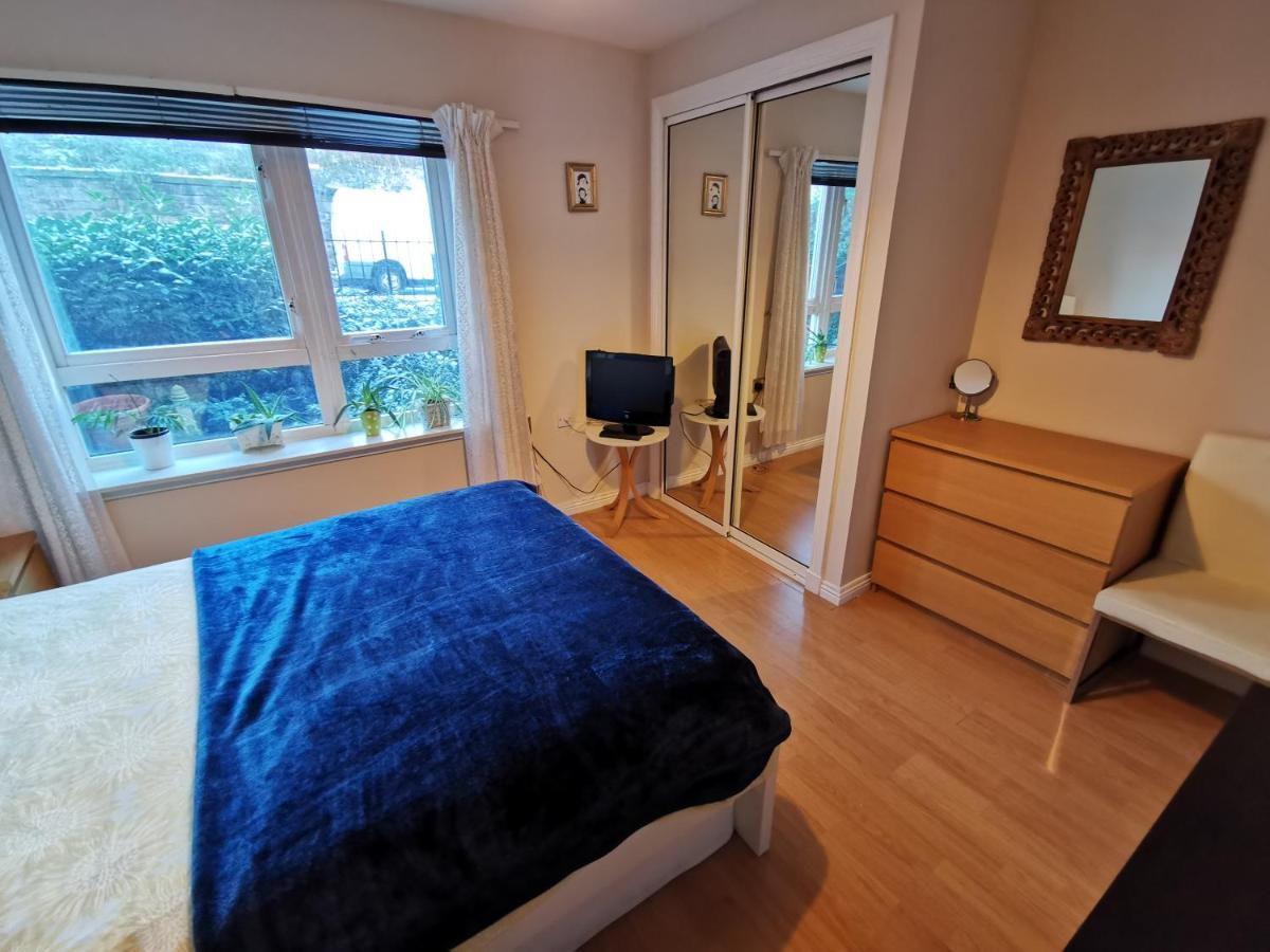4-Bedroom Apartment Perfect For Families! 爱丁堡 外观 照片
